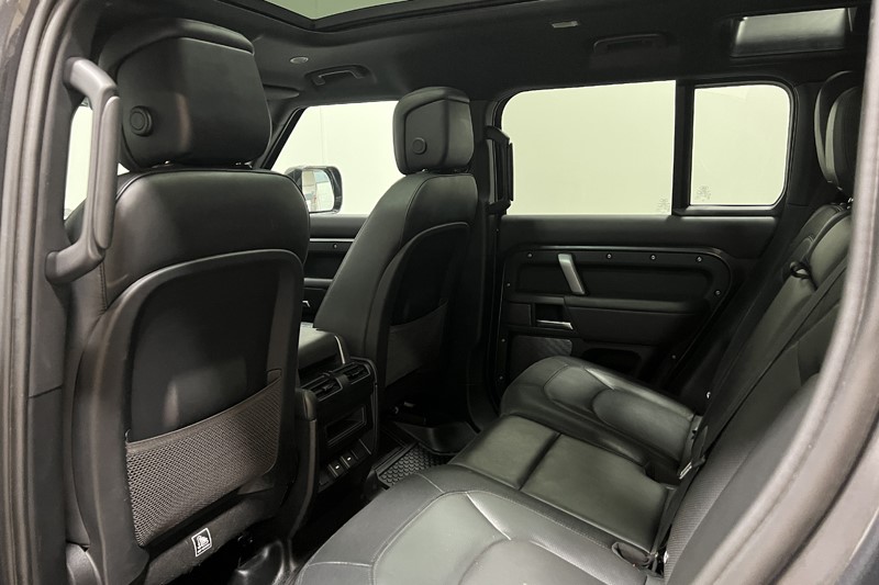 2023 (23) LAND ROVER DEFENDER 3.0 D250 X-Dynamic HSE 110 5dr Auto 5608271