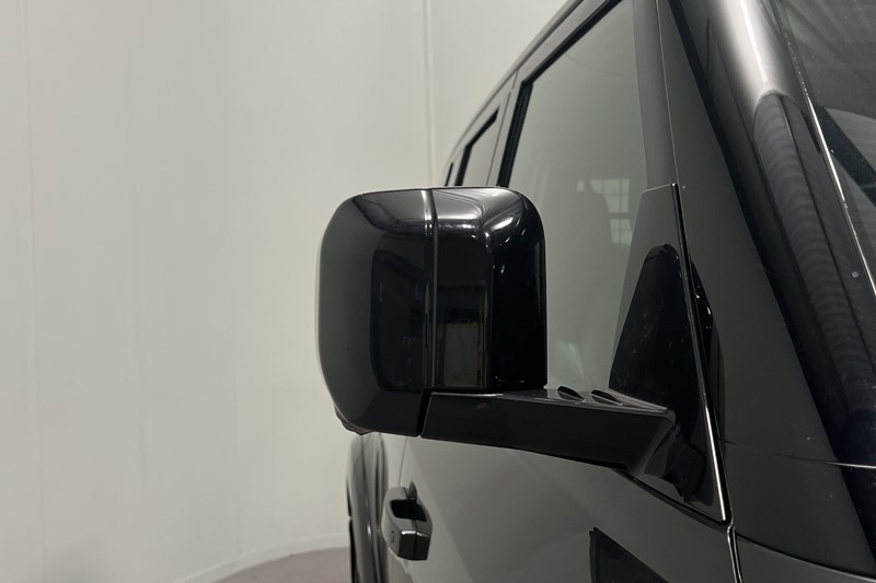 2023 (23) LAND ROVER DEFENDER 3.0 D250 X-Dynamic HSE 110 5dr Auto 5608279