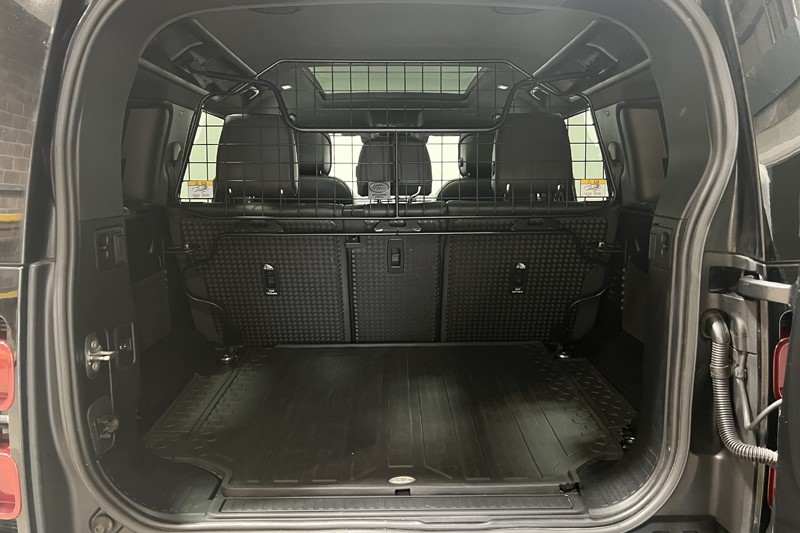 2023 (23) LAND ROVER DEFENDER 3.0 D250 X-Dynamic HSE 110 5dr Auto 5608273