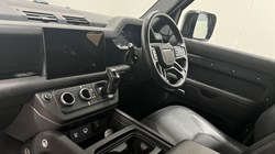 2023 (23) LAND ROVER DEFENDER 3.0 D250 X-Dynamic HSE 110 5dr Auto 5608270
