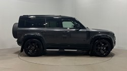 2023 (23) LAND ROVER DEFENDER 3.0 D250 X-Dynamic HSE 110 5dr Auto 5608239