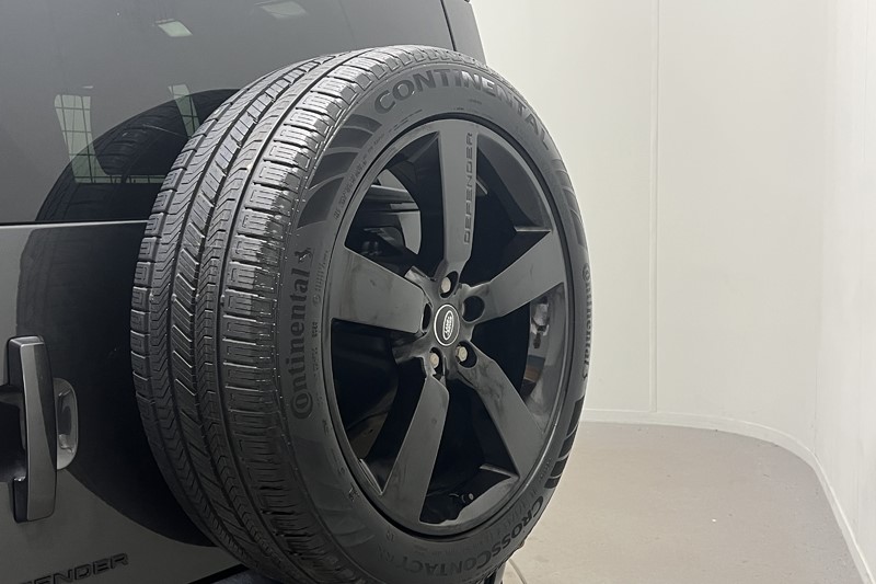 2023 (23) LAND ROVER DEFENDER 3.0 D250 X-Dynamic HSE 110 5dr Auto 5608276