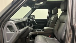 2023 (23) LAND ROVER DEFENDER 3.0 D250 X-Dynamic HSE 110 5dr Auto 5608237