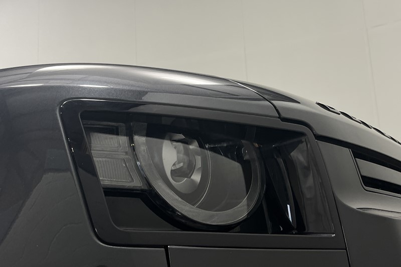 2023 (23) LAND ROVER DEFENDER 3.0 D250 X-Dynamic HSE 110 5dr Auto 5608282