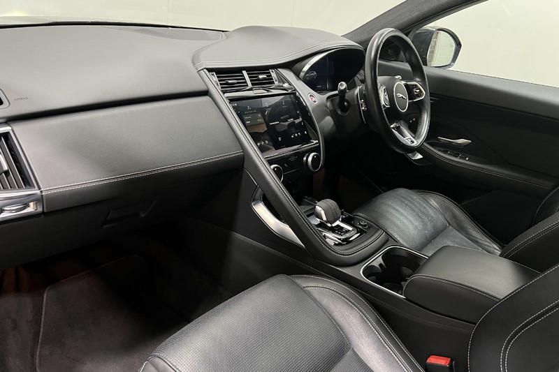 2021 (21) JAGUAR E-PACE 2.0 D200 R-Dynamic SE 5dr Auto 5559344