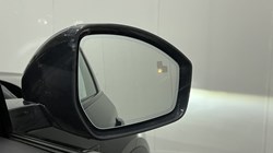 2021 (21) JAGUAR E-PACE 2.0 D200 R-Dynamic SE 5dr Auto 5559327