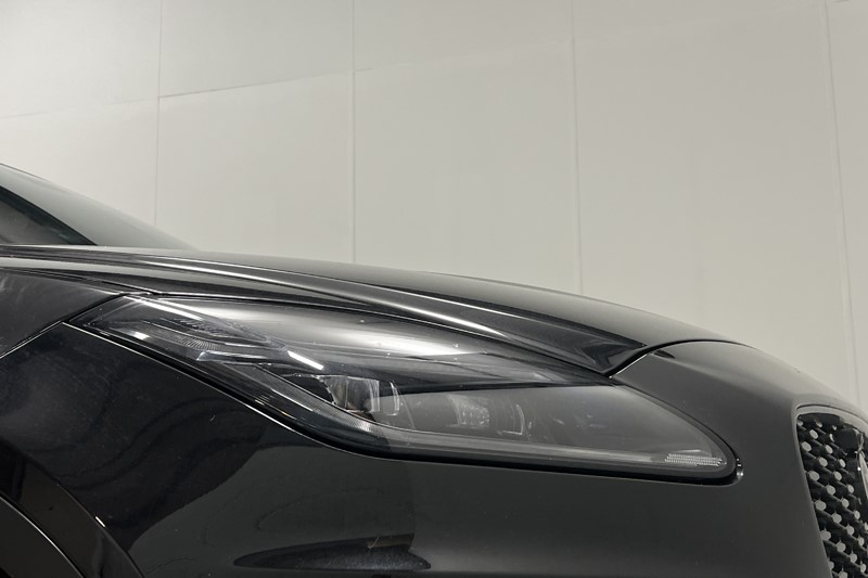 2021 (21) JAGUAR E-PACE 2.0 D200 R-Dynamic SE 5dr Auto 5559357