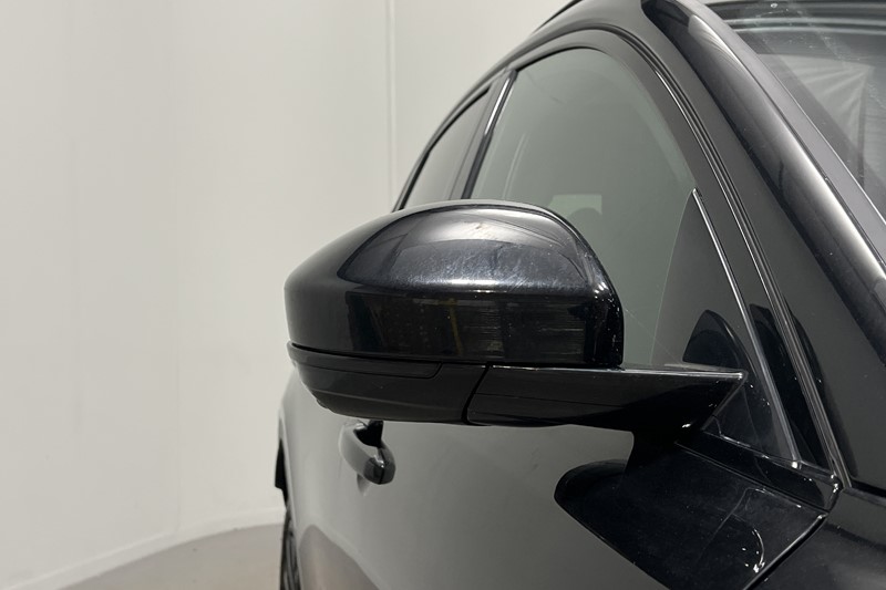 2021 (21) JAGUAR E-PACE 2.0 D200 R-Dynamic SE 5dr Auto 5559355