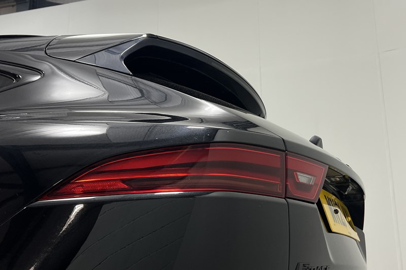 2021 (21) JAGUAR E-PACE 2.0 D200 R-Dynamic SE 5dr Auto 5559351