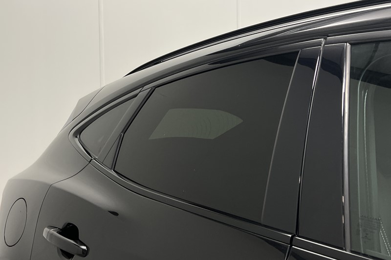 2021 (21) JAGUAR E-PACE 2.0 D200 R-Dynamic SE 5dr Auto 5559353