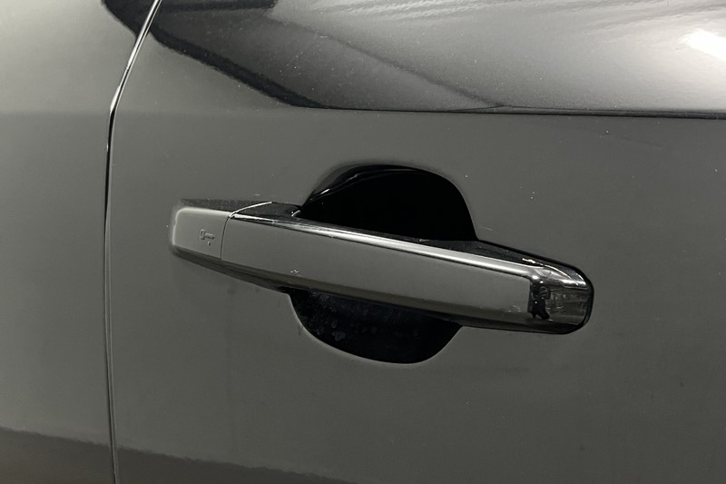 2021 (21) JAGUAR E-PACE 2.0 D200 R-Dynamic SE 5dr Auto 5559354