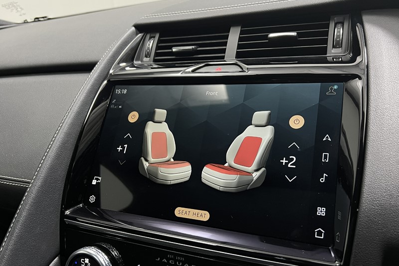 2021 (21) JAGUAR E-PACE 2.0 D200 R-Dynamic SE 5dr Auto 5559343