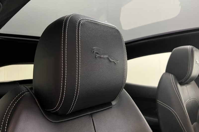 2021 (21) JAGUAR E-PACE 2.0 D200 R-Dynamic SE 5dr Auto 5559331