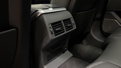 2021 (21) LAND ROVER RANGE ROVER VELAR 2.0 D200 R-Dynamic SE 5dr Auto 5567659