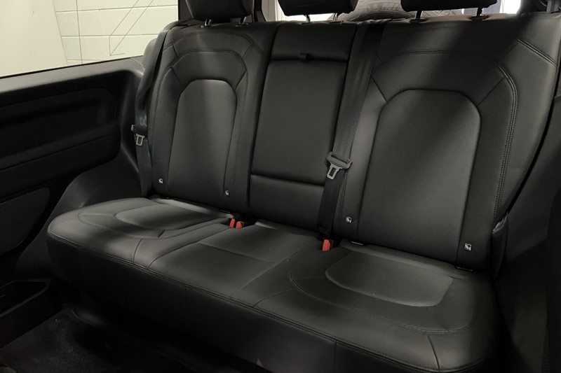 2023 (23) LAND ROVER DEFENDER 3.0 D250 HSE 90 3dr Auto 5568985