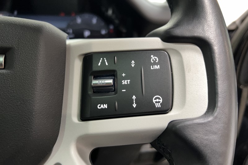 2023 (23) LAND ROVER DEFENDER 3.0 D250 HSE 90 3dr Auto 5568969