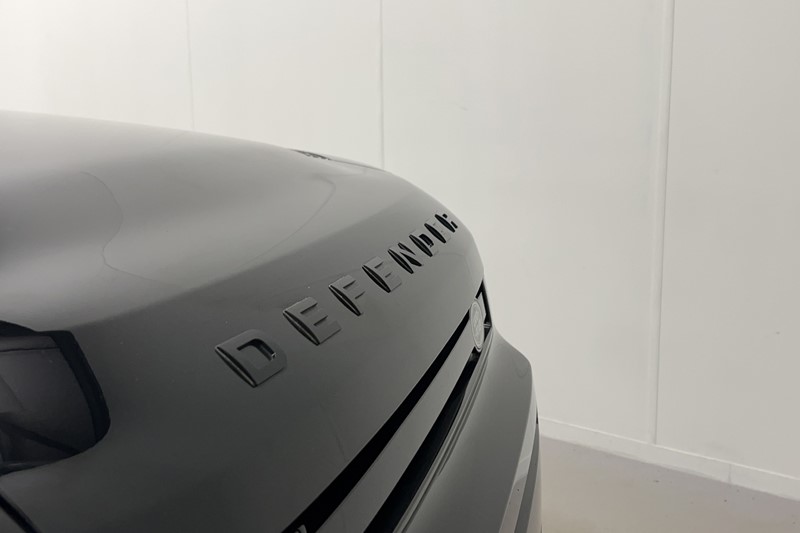 2023 (23) LAND ROVER DEFENDER 3.0 D250 HSE 90 3dr Auto 5568998