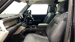 2023 (23) LAND ROVER DEFENDER 3.0 D250 HSE 90 3dr Auto 5568950