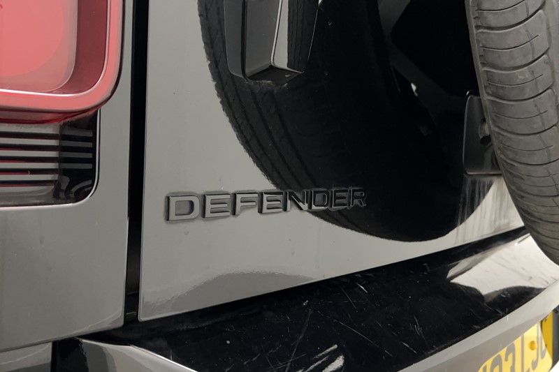 2023 (23) LAND ROVER DEFENDER 3.0 D250 HSE 90 3dr Auto 5568990