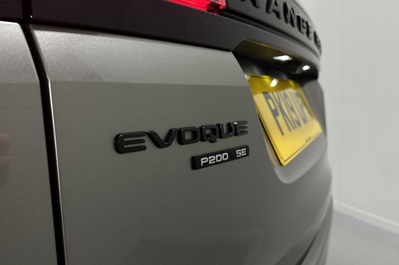 2019 (19) LAND ROVER RANGE ROVER EVOQUE 2.0 P200 R-Dynamic SE 5dr Auto 5572258