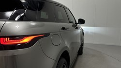 2019 (19) LAND ROVER RANGE ROVER EVOQUE 2.0 P200 R-Dynamic SE 5dr Auto 5572262