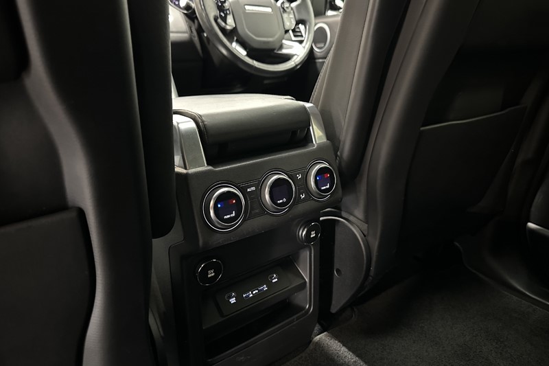2020 (20) LAND ROVER DISCOVERY 3.0 SD6 HSE Luxury 5dr Auto 5571177