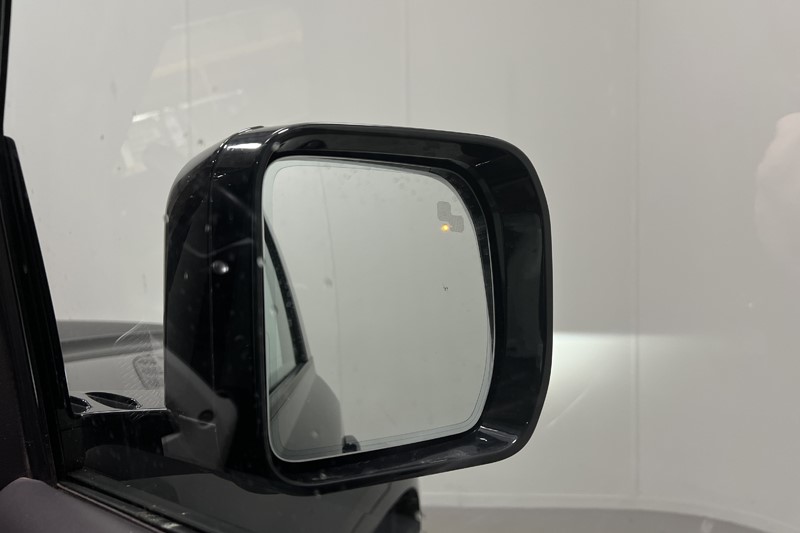 2023 (73) LAND ROVER DEFENDER 3.0 D250 X-Dynamic HSE 90 3dr Auto 5575688