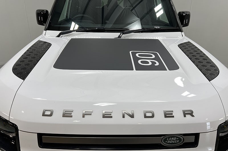 2023 (23) LAND ROVER DEFENDER 3.0 D250 X-Dynamic SE 90 3dr Auto 5572754