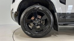 2023 (23) LAND ROVER DEFENDER 3.0 D250 X-Dynamic SE 90 3dr Auto 5572709