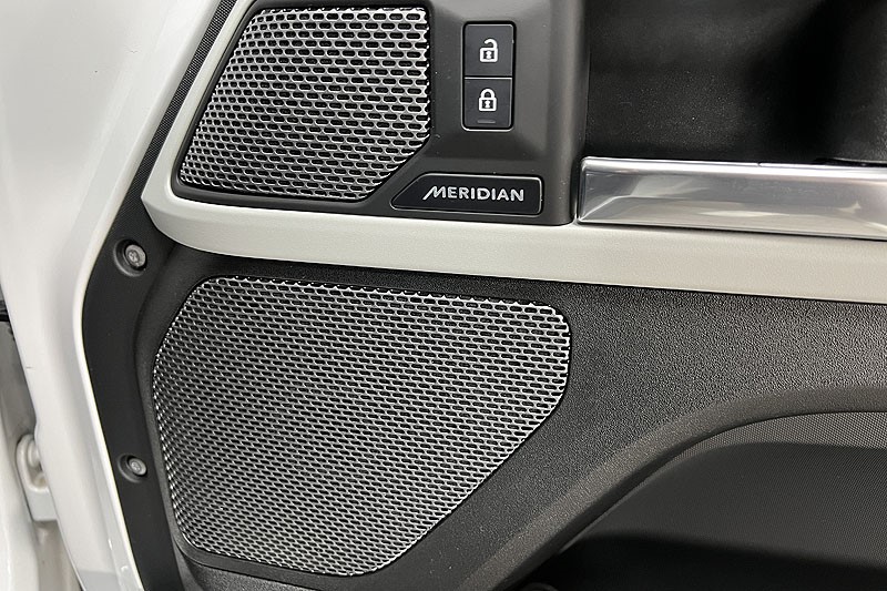2023 (23) LAND ROVER DEFENDER 3.0 D250 X-Dynamic SE 90 3dr Auto 5572714