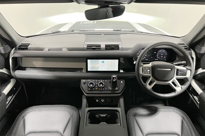 2023 (23) LAND ROVER DEFENDER 3.0 D250 X-Dynamic SE 90 3dr Auto 5572710