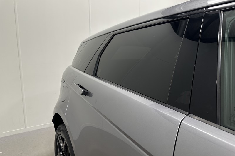 2022 (22) LAND ROVER RANGE ROVER EVOQUE 1.5 P300e R-Dynamic SE 5dr Auto 5630031