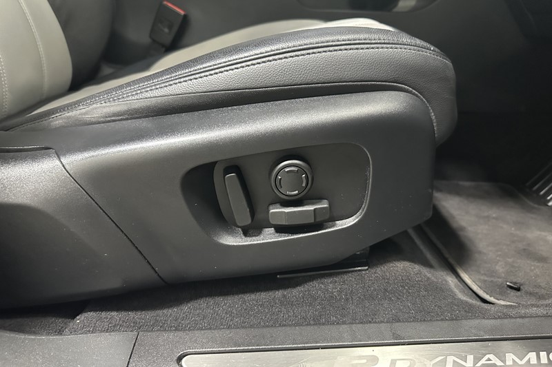 2022 (22) LAND ROVER RANGE ROVER EVOQUE 1.5 P300e R-Dynamic SE 5dr Auto 5630002