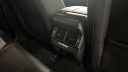 2022 (22) LAND ROVER RANGE ROVER EVOQUE 1.5 P300e R-Dynamic SE 5dr Auto 5629997