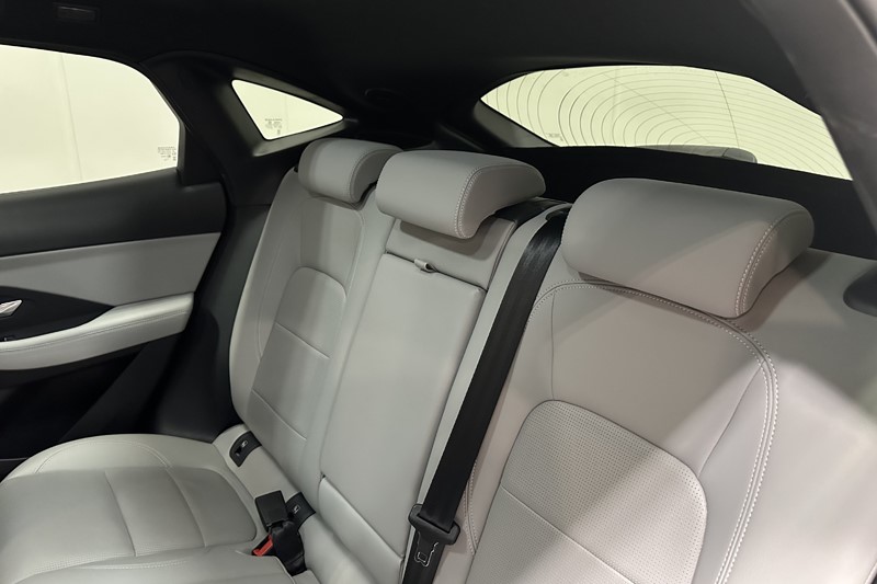 2023 (23) JAGUAR E-PACE 1.5 P300e R-Dynamic S 5dr Auto 5592243