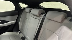 2023 (23) JAGUAR E-PACE 1.5 P300e R-Dynamic S 5dr Auto 5592243