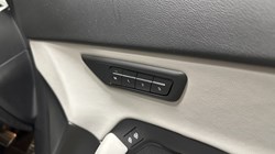 2023 (23) JAGUAR E-PACE 1.5 P300e R-Dynamic S 5dr Auto 5592220