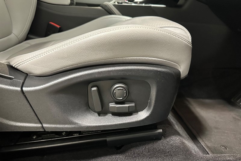 2023 (23) JAGUAR E-PACE 1.5 P300e R-Dynamic S 5dr Auto 5592222