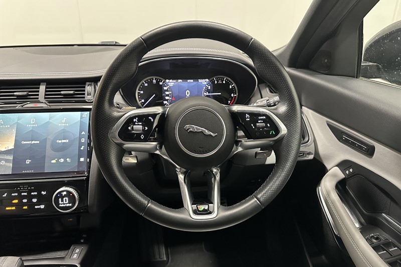 2023 (23) JAGUAR E-PACE 1.5 P300e R-Dynamic S 5dr Auto 5592216