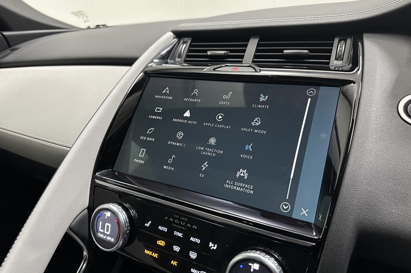 2023 (23) JAGUAR E-PACE 1.5 P300e R-Dynamic S 5dr Auto 5592236