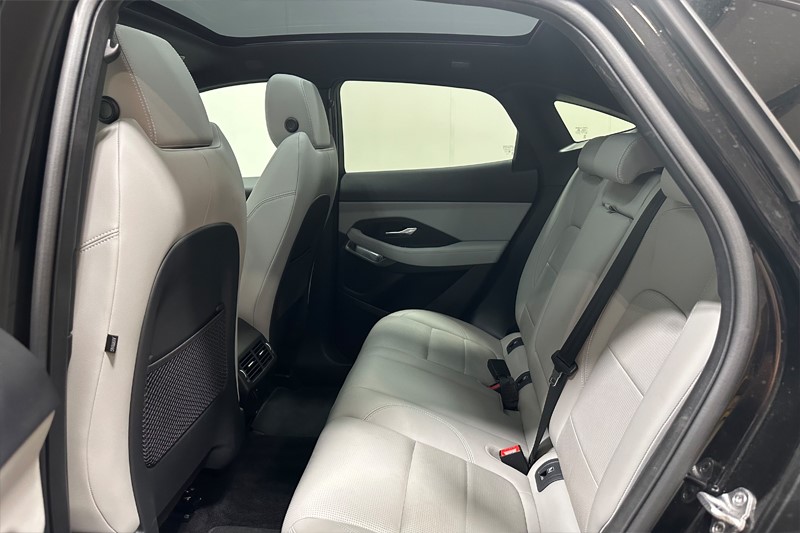 2023 (23) JAGUAR E-PACE 1.5 P300e R-Dynamic S 5dr Auto 5592209
