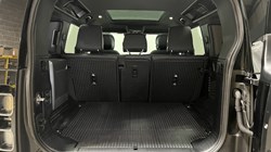 2023 (73) LAND ROVER DEFENDER 5.0 P525 V8 Carpathian Edition 110 5dr Auto 5586602