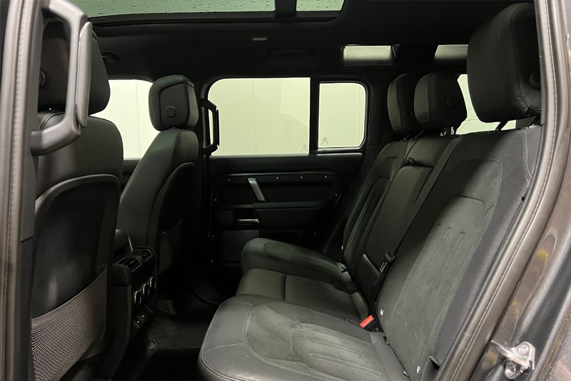2023 (73) LAND ROVER DEFENDER 5.0 P525 V8 Carpathian Edition 110 5dr Auto 5586562