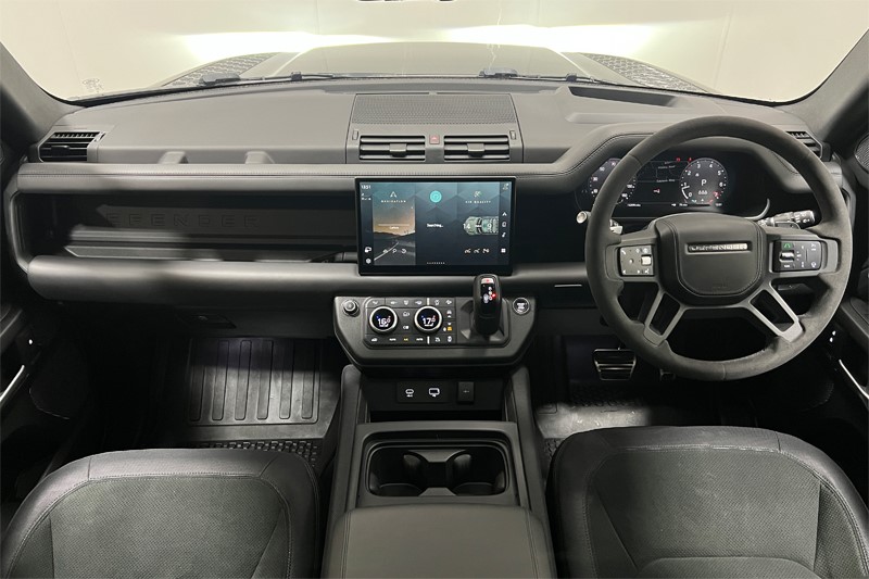 2023 (73) LAND ROVER DEFENDER 5.0 P525 V8 Carpathian Edition 110 5dr Auto 5586567