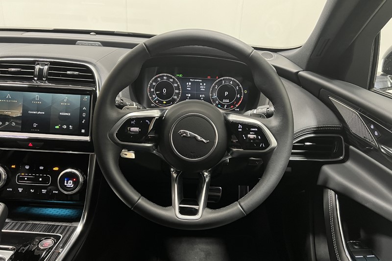 2024 (73) JAGUAR XE 2.0 P250 R-Dynamic HSE Black 4dr Auto 5575104