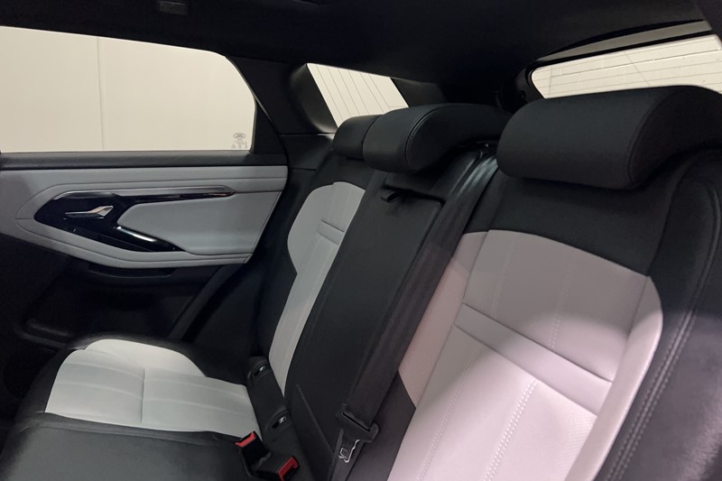 2022 (22) LAND ROVER RANGE ROVER EVOQUE 2.0 D200 R-Dynamic S 5dr Auto 5624401