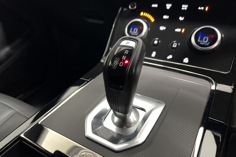 2022 (22) LAND ROVER RANGE ROVER EVOQUE 2.0 P250 R-Dynamic S 5dr Auto 5596325