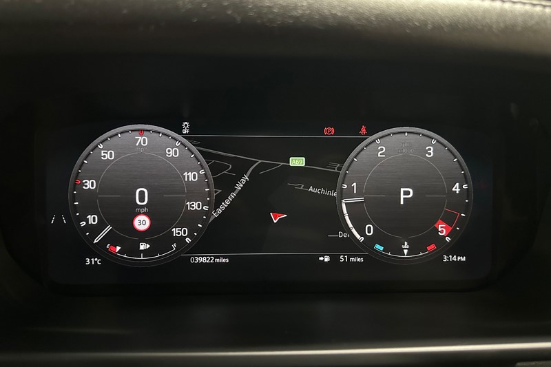 2023 (73) LAND ROVER DEFENDER 3.0 D300 Outbound 130 5dr Auto 5592115