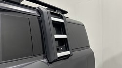 2023 (73) LAND ROVER DEFENDER 3.0 D300 Outbound 130 5dr Auto 5592139