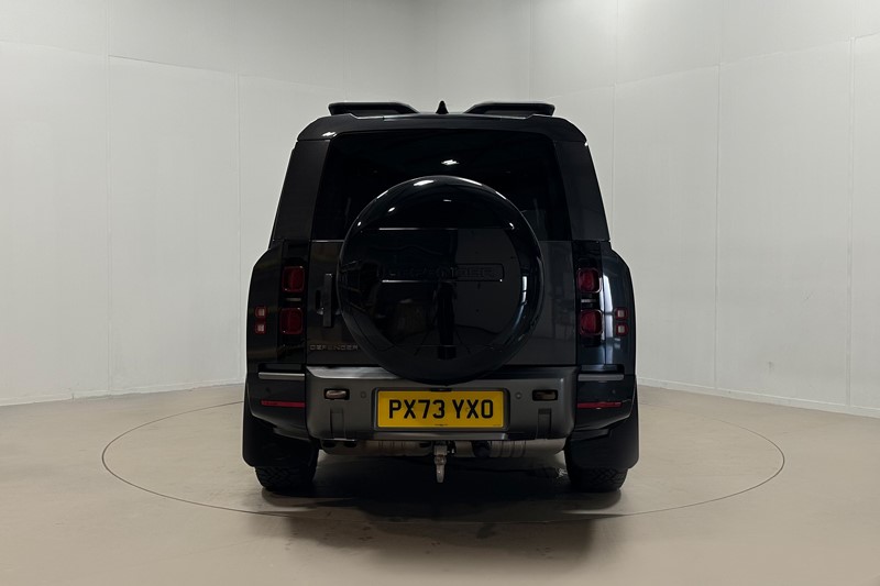 2023 (73) LAND ROVER DEFENDER 3.0 D300 Outbound 130 5dr Auto 5592096